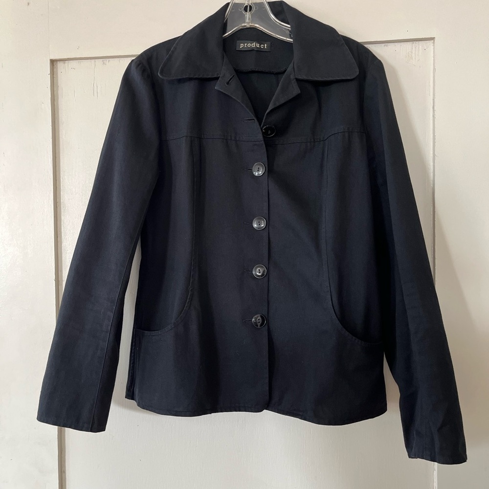 Beautiful light weight denim jacket 
100% cotton
Product by Elaine Kim mid-90’s
